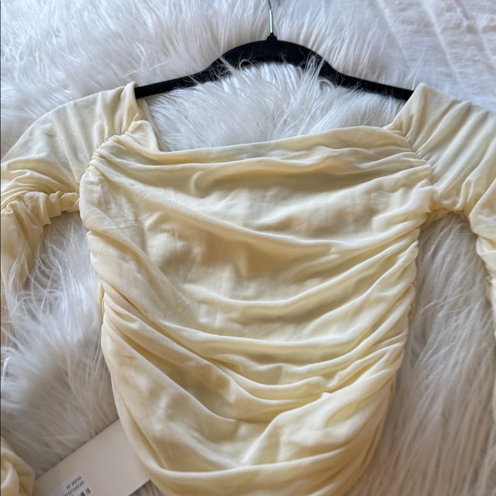 Micas Off The Shoulder Long Sleeve Top size S - Picture 3 of 6
